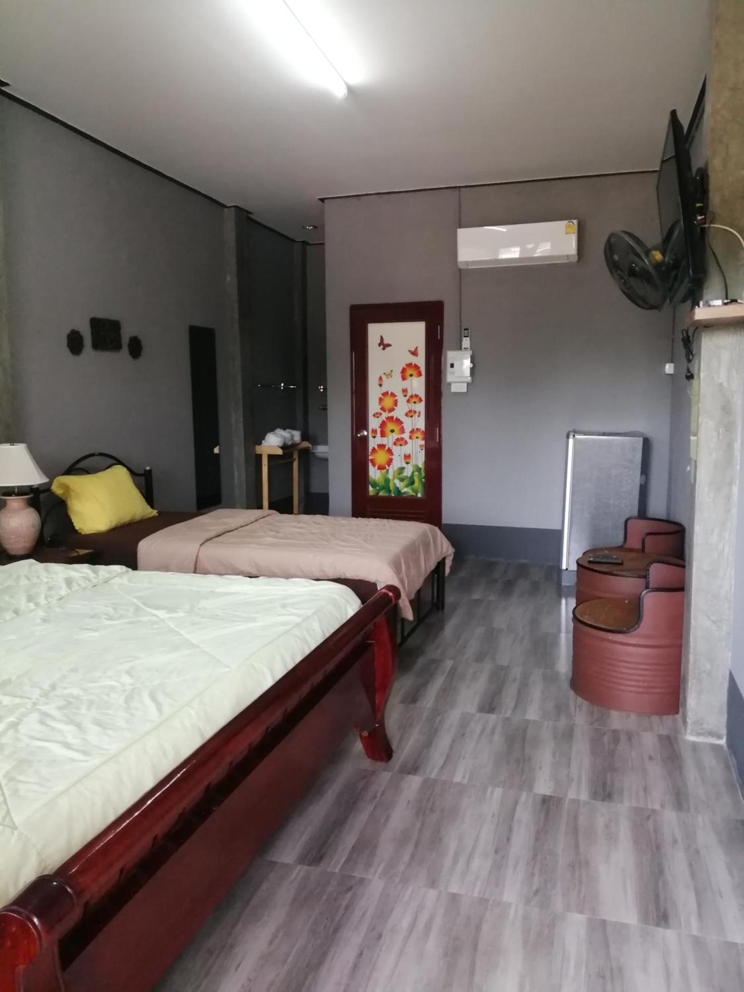 Yotin Guest House Трат Екстериор снимка