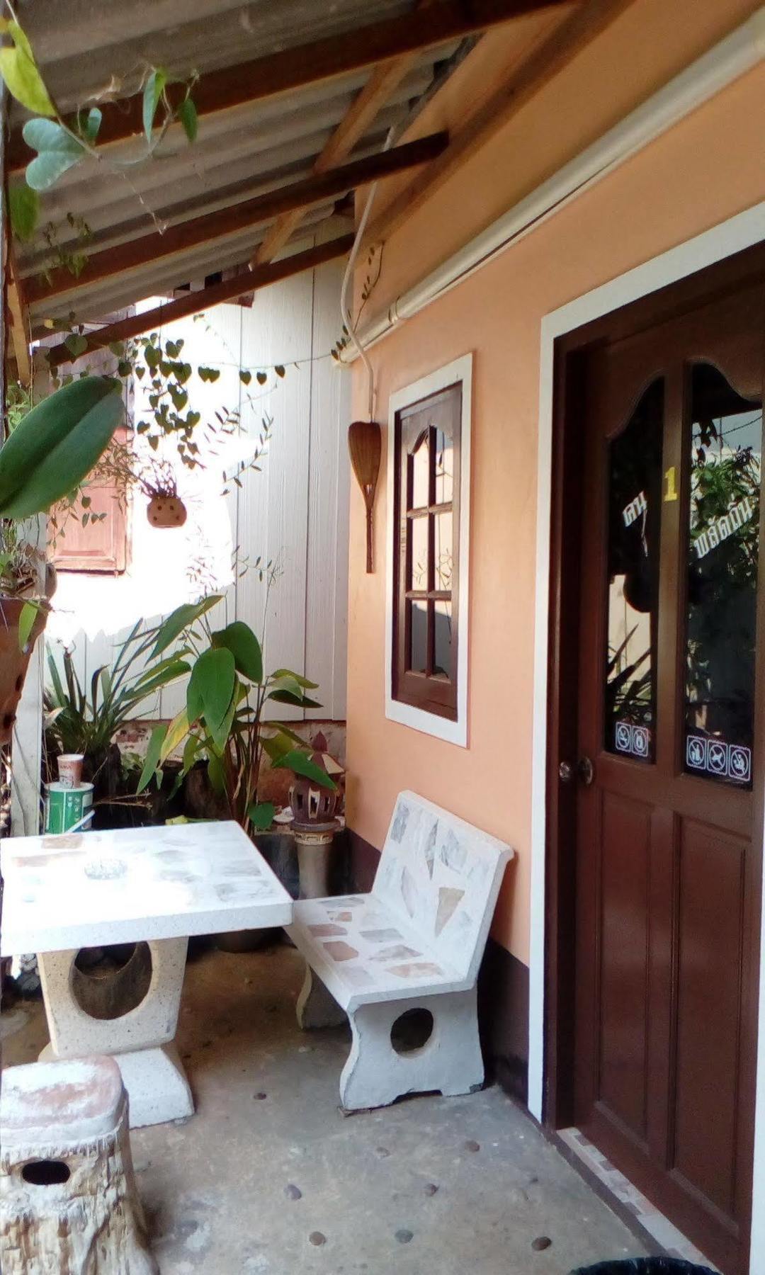 Yotin Guest House Трат Екстериор снимка