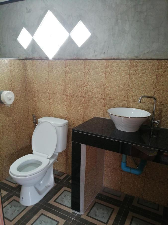 Yotin Guest House Трат Екстериор снимка