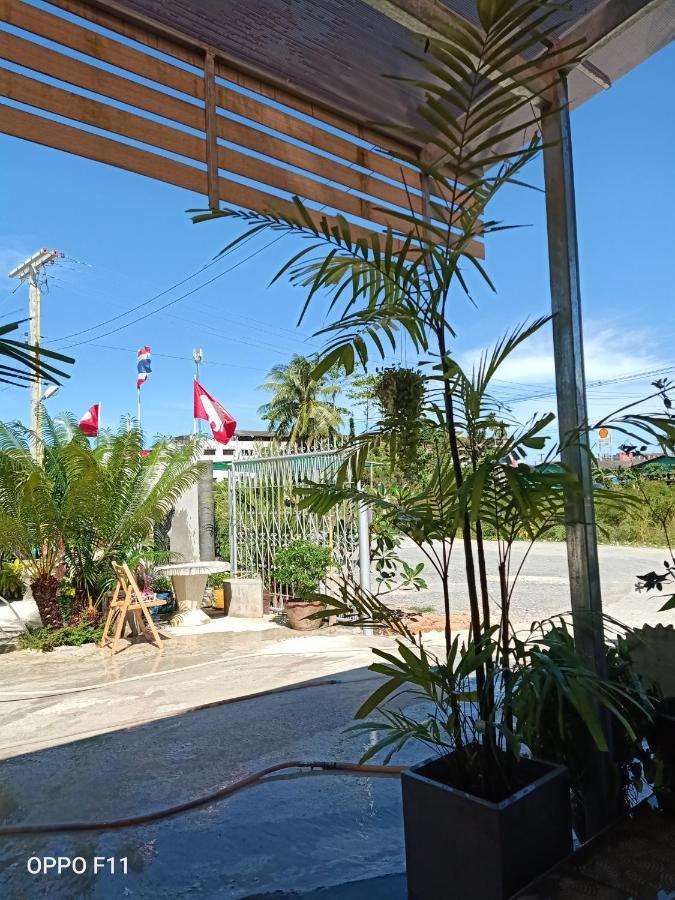 Yotin Guest House Трат Екстериор снимка