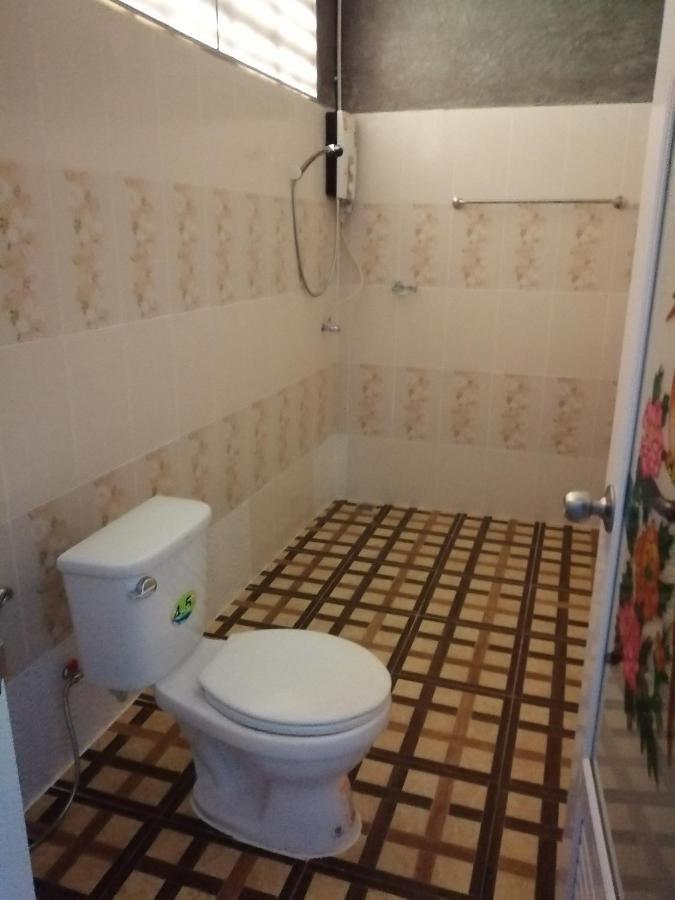 Yotin Guest House Трат Екстериор снимка