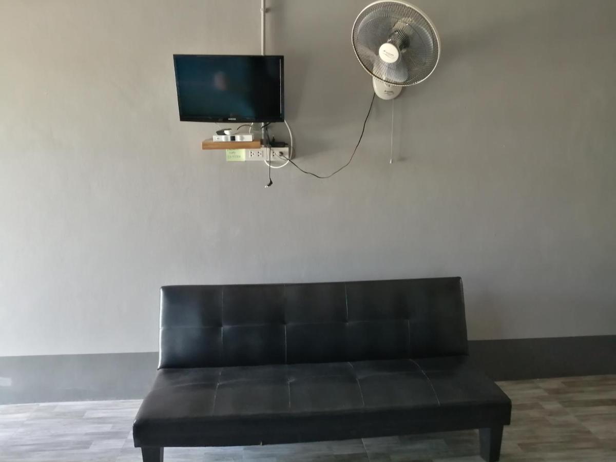 Yotin Guest House Трат Екстериор снимка