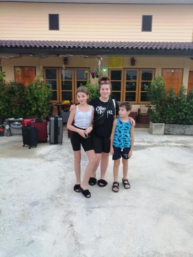 Yotin Guest House Трат Екстериор снимка